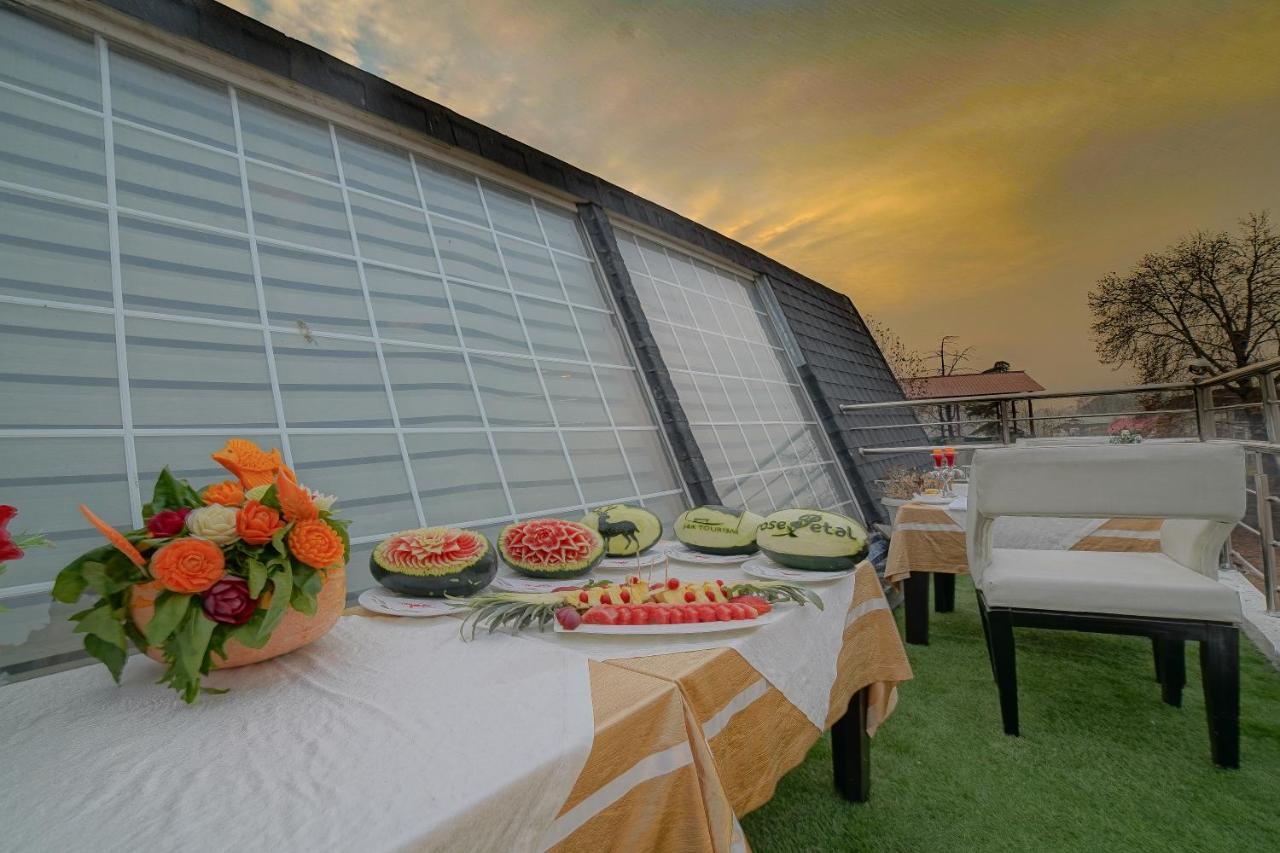 Hotel Rose Petal Srinagar Exterior foto